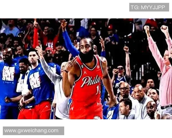 足球场上的黑色风暴：十大传奇黑人球星风采尽显